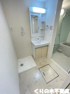 【洗面所】 | エスペランサAI | 忙しい朝には欠かせない洗面所です
