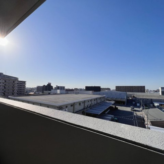 【展望】 | 前面はさえぎる高層ビルもなく、美しい青空の眺望が広がります