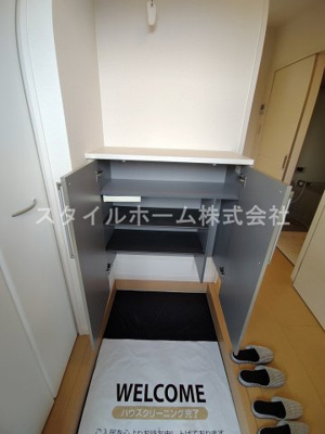 【玄関】 | ヴィライン若宮 | 別部屋写真です。