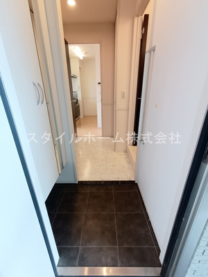 【玄関】 | ランドサマービレッジB棟