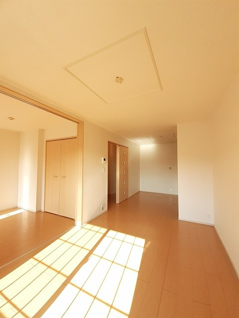 モーデ　Ⅱの居間・リビング