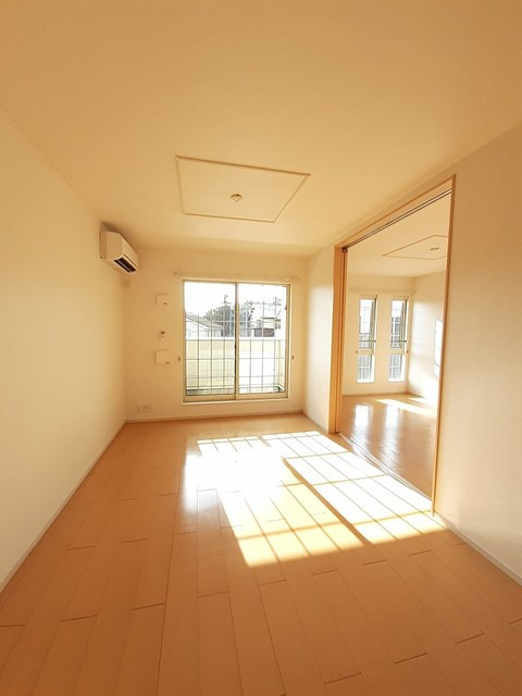 モーデ　Ⅱの居間・リビング