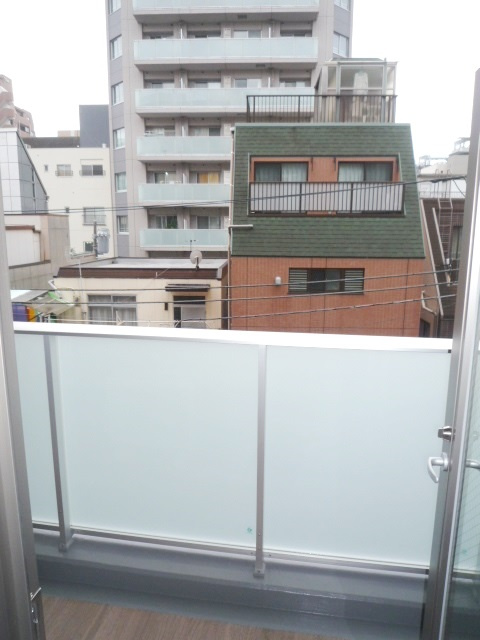 AVenir HONGOのバルコニー|※写真は同タイプの別室になります