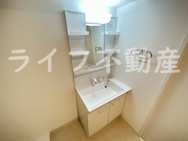 LUVIAS上小阪の独立洗面台