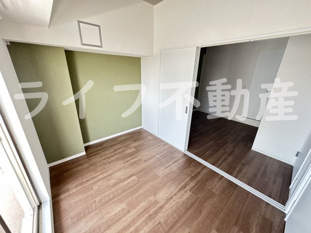 LUVIAS上小阪の洋室