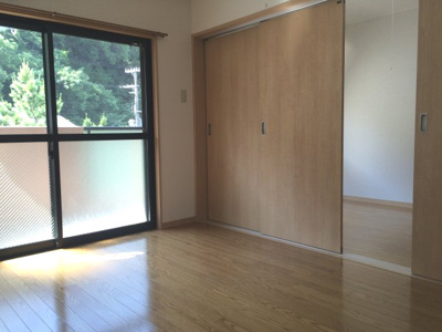 【内装】 | ソレイユ51