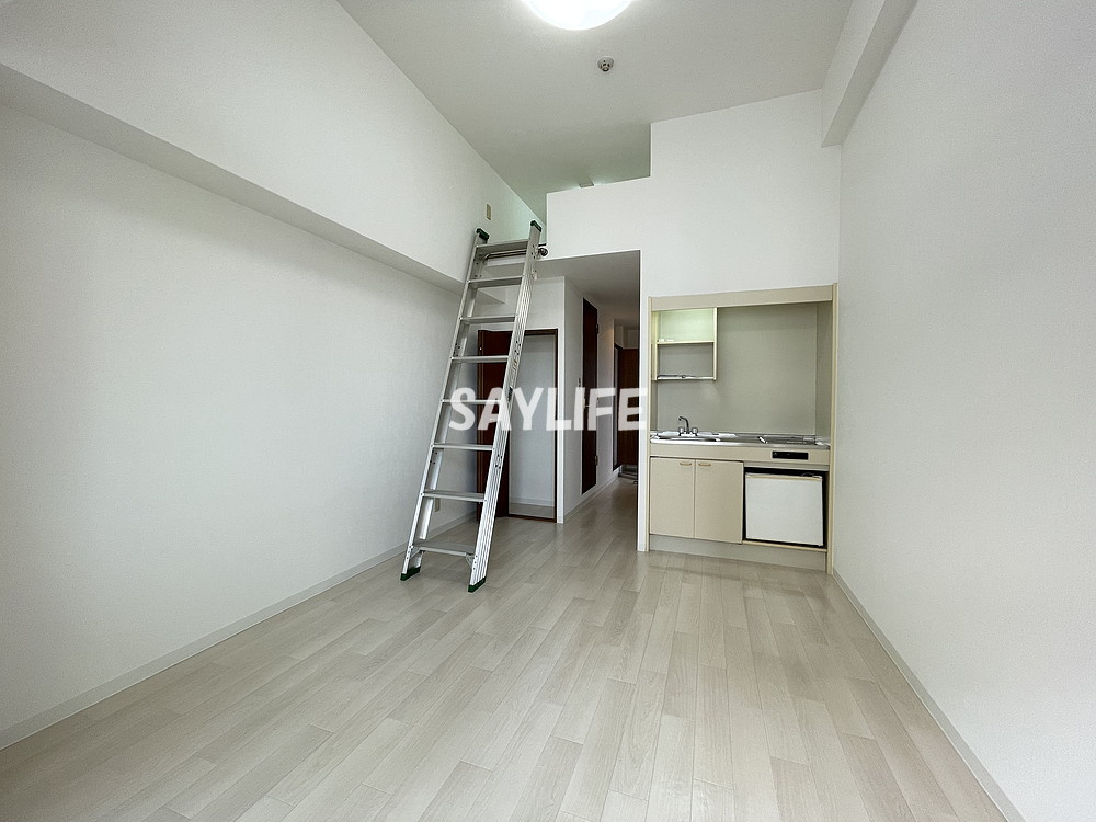 グランメール高井田の居間・リビング