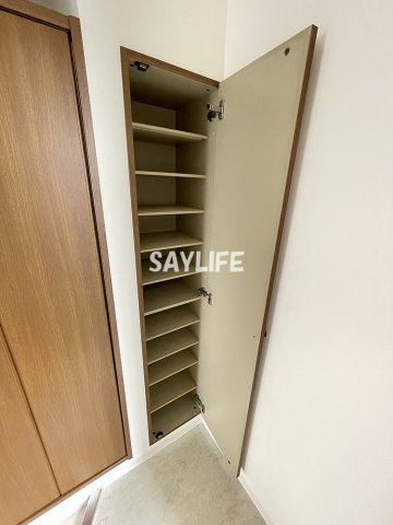 グランメール高井田の収納