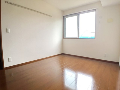 【洋室】 | オークリーフ