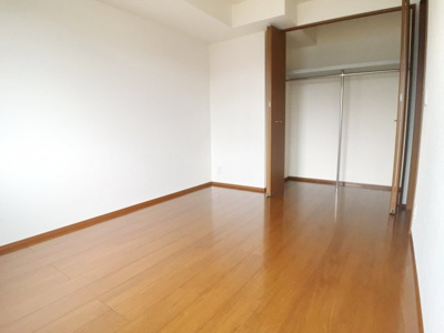 【寝室】 | オークリーフ