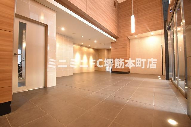 BLAU本町東のロビー