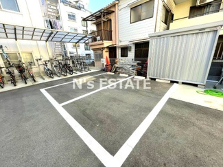 【駐車場】