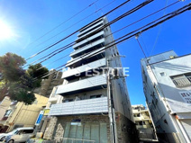 NM・SOIXANTE-UNの画像