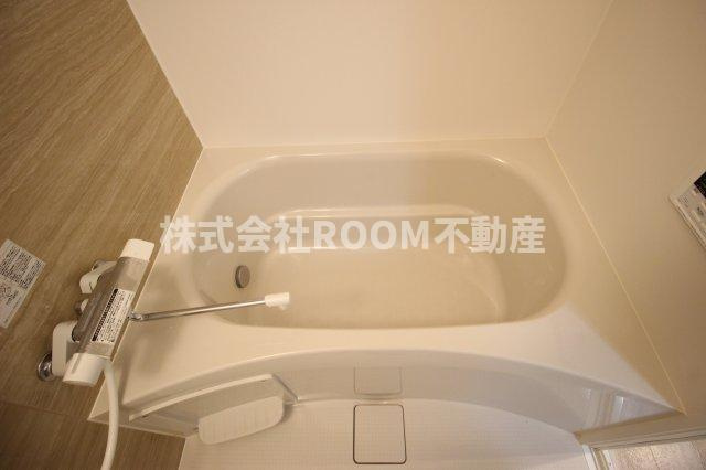 オーシャンハイツ参番館の浴室|ゆったり過ごせるお風呂です