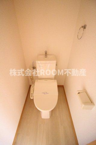 瀬戸山マンション3号館の内装|シンプルで使いやすい玄関です