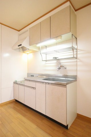 瀬戸山マンション3号館のキッチン|コンパクトなキッチンで掃除もラクラク