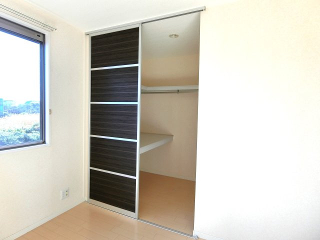 プリムローズ弐番館の収納