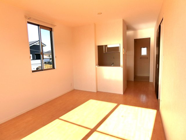 プリムローズ弐番館の居間・リビング