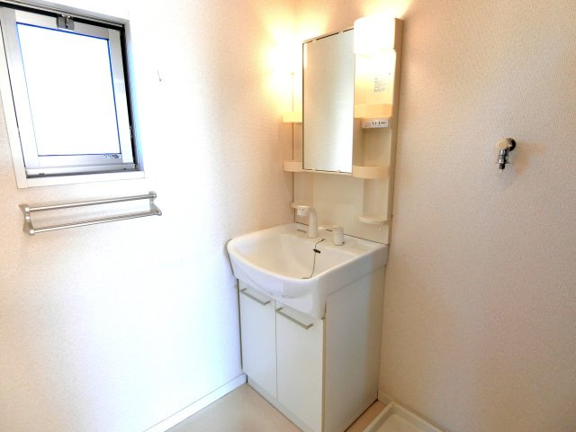 プリムローズ弐番館の独立洗面台