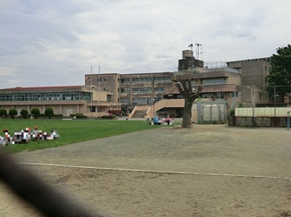 東村山市立久米川東小学校 まで400ｍ