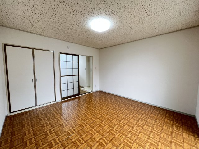 浜尾ハイツの洋室|洋室8帖