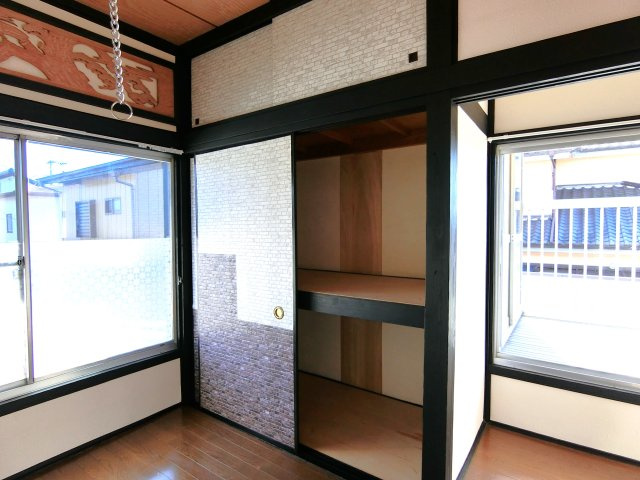 東郷島田邸の収納