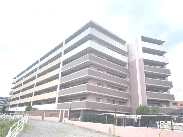 ファーネスト空港東リバーサイドの外観|ペット飼育可能！！（犬・猫合わせて1匹まで）