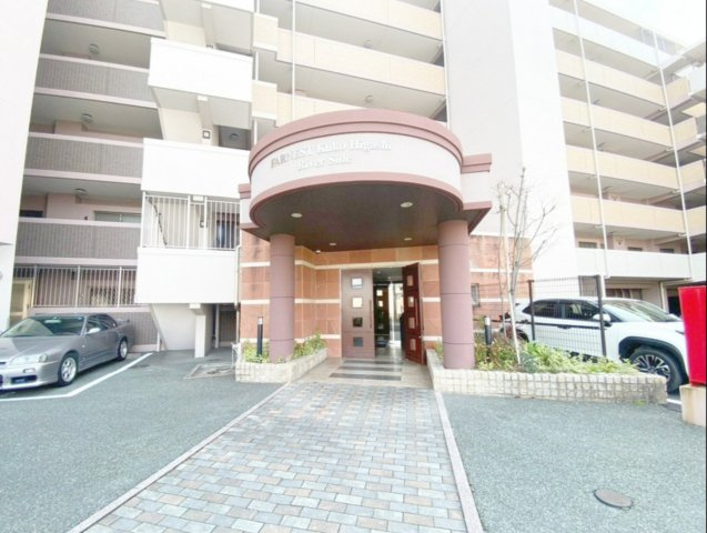 ファーネスト空港東リバーサイドのエントランス|共用部がしっかりと管理されていて、綺麗な状態です！