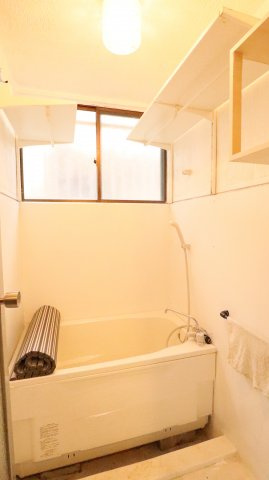 萩山町4丁目テラスハウスの浴室