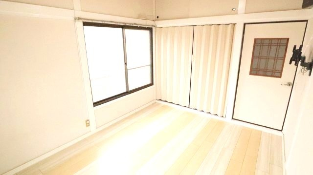 萩山町4丁目テラスハウスの洋室