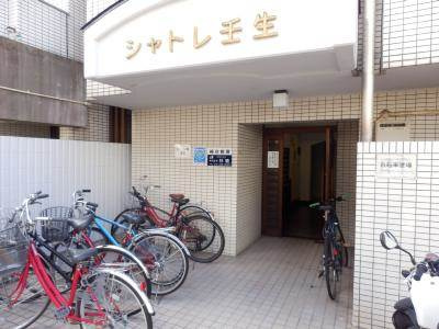 シャトレ壬生のエントランス