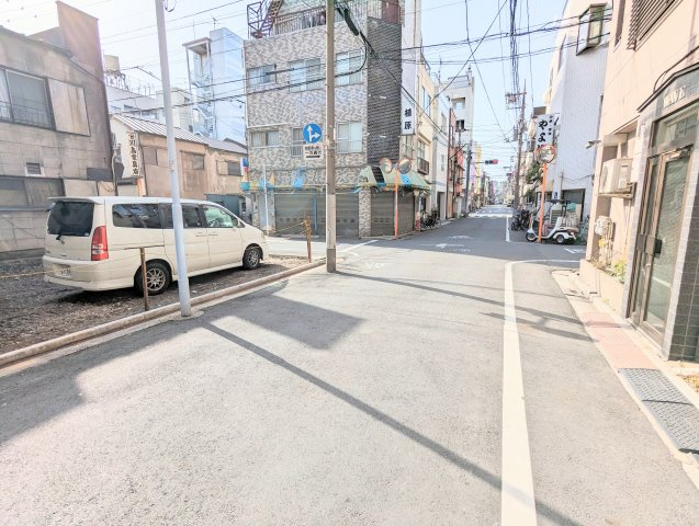 浅草５丁目土地の前面道路含む現地写真