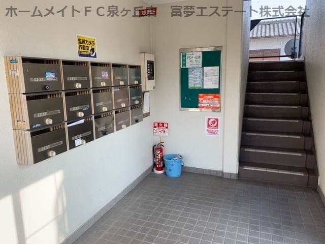 グランドール深井のロビー