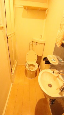 萩山町4丁目テラスハウスのトイレ|2Fトイレ