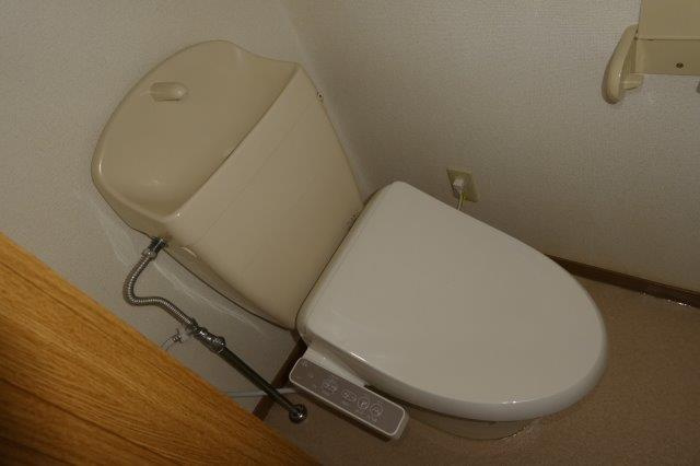 メゾンドソレイユＡのトイレ|ウォシュレット