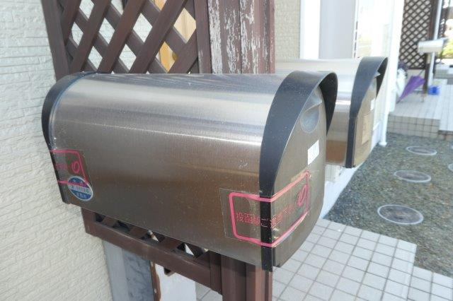 メゾンドソレイユＡの設備|ポスト