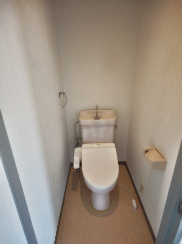 アイミナール八坂のトイレ|ゆったりとした空間のトイレです