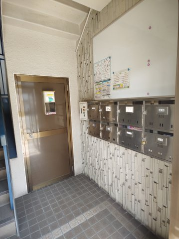 アイミナール八坂のロビー|建物の内部です