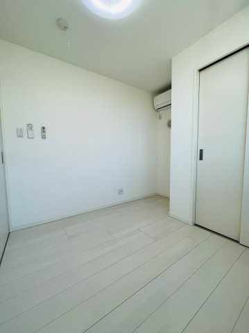 仲介手数料0円！！オリエンタル清水の居間・リビング