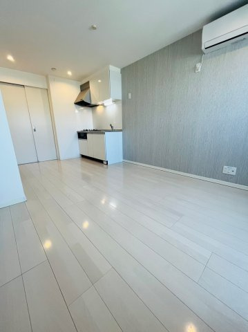 仲介手数料0円！！オリエンタル清水の居間・リビング