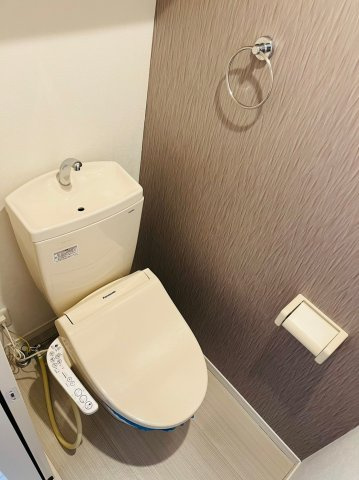 仲介手数料0円！！オリエンタル清水のトイレ