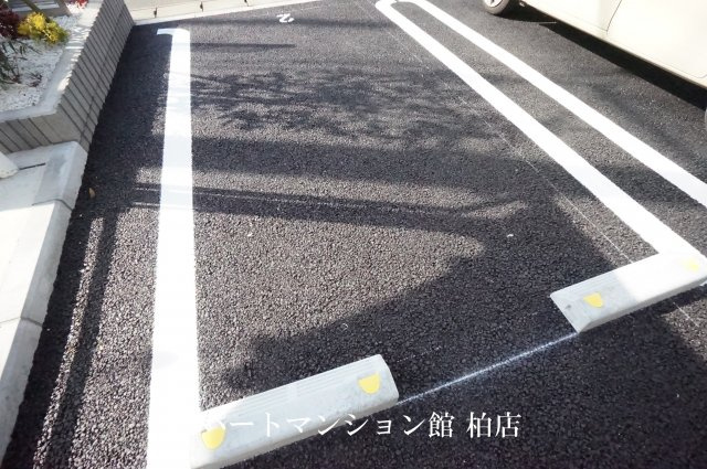 ヴィータの駐車場