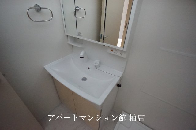 ヴィータの独立洗面台