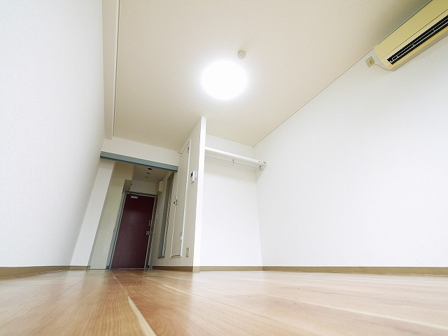 シャンテムーランの居間・リビング|こちらの居間で趣味の時間をお楽しみください