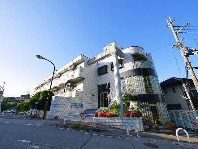 シャンテムーランの外観|外観もきれいです