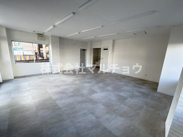 ハイツ伸城のロビー|建物の内部です