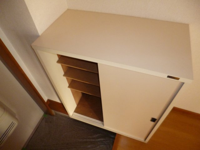 くらしきグリーンハイツの玄関|シューズボックス