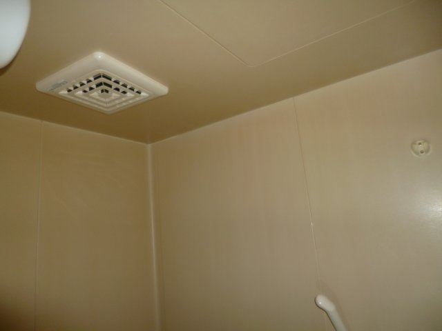 くらしきグリーンハイツの浴室|浴室換気扇