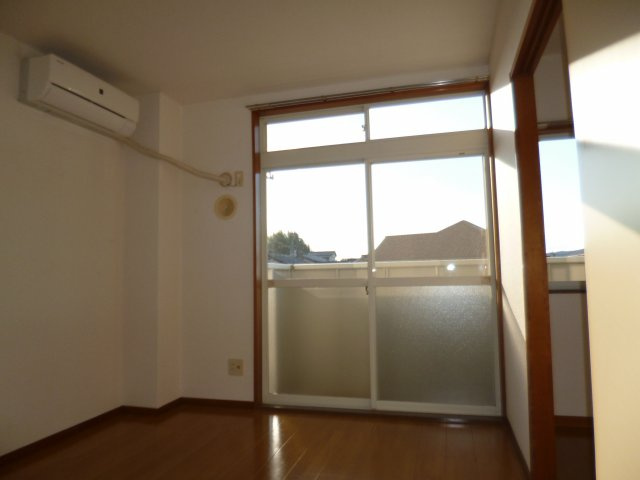 くらしきグリーンハイツの居間・リビング|洋室