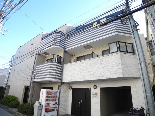 グランヴァン新宿柏木の外観